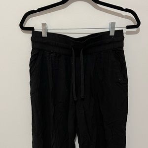Black Jogger Pants Aritzia